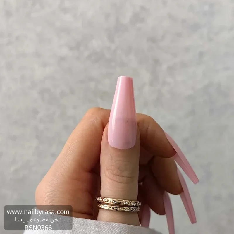 ناخن مصنوعی رنگی ساده راسا رنگ صورتی روشن گلدانی بلند براق
