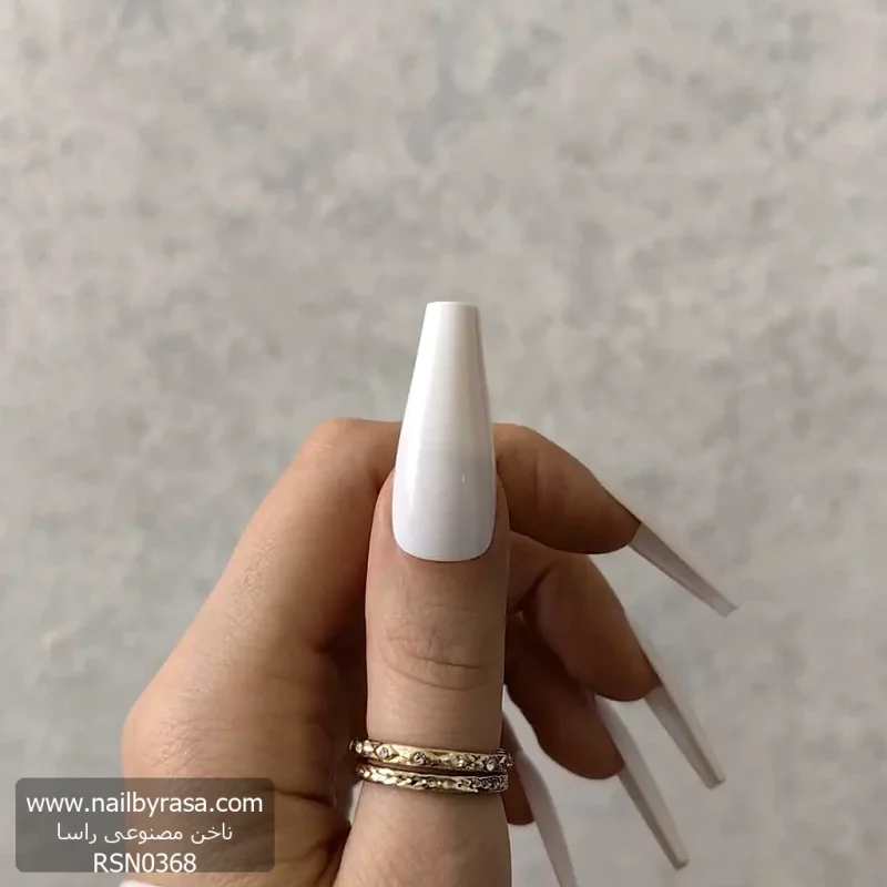 ناخن مصنوعی رنگی ساده راسا رنگ سفید گلدانی بلند براق