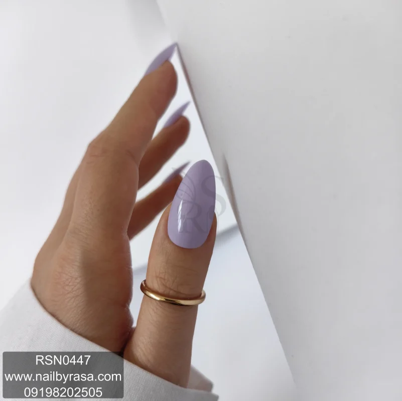ناخن مصنوعی راسا فرم بادامی رنگ یاسی روشن براق مدل RSN0447