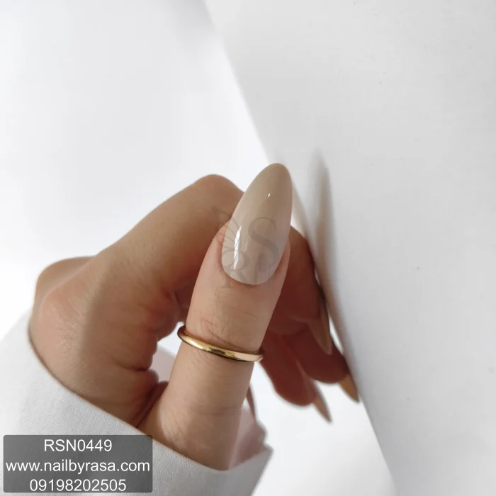 ناخن مصنوعی راسا فرم بادامی رنگ کرمی روشن براق (نود کلاسیک) مدل RSN0449