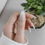 ناخن مصنوعی راسا فرم بادامی طرح بیبی بومر (فرنچ آمبره) صورتی و سفید مدل RSN0493