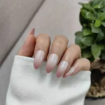 ناخن مصنوعی راسا فرم بادامی طرح آمبره رنگی (سفید و صورتی چرک) براق مدل RSN0495