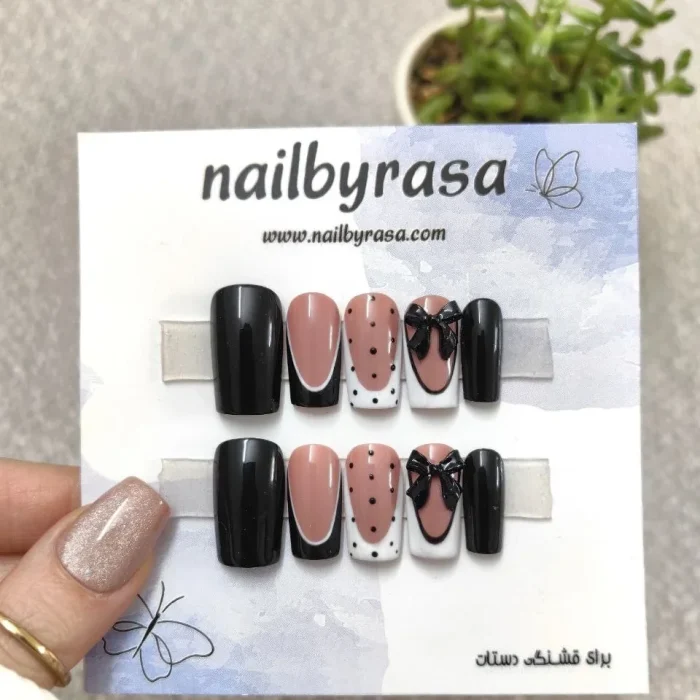 ناخن مصنوعی طرح پاپیون برجسته مشکی و فرنچ خال‌خالی براق مربعی متوسط راسا - RSN0499