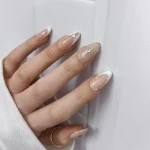 ناخن مصنوعی طرح فرنچ و ستاره نگین‌دار نود براق بادامی راسا - RSN0501